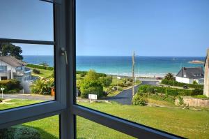 Les pieds dans l eau, Maison Triplex plage à 50 m