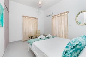 Blue Violet Apartment