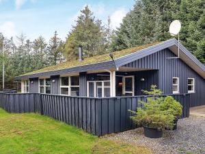 8 person holiday home in Blokhus-By Traum