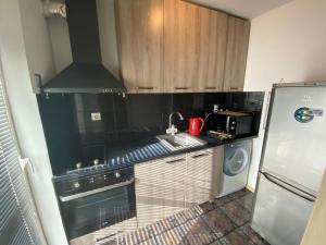 Central Studio with Lovely Terrace & Free street Parking