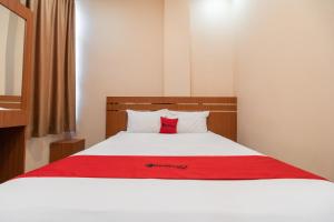 RedDoorz Syariah near RS Mata Padang