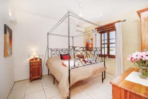 Razzett Luna Holiday Home