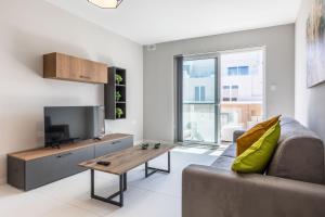Modern Luxury Apartment in Swieqi - Premium Stay by SF Homes