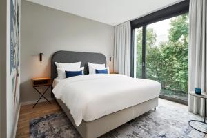 King Room with Garden View room in June Six Hotel Berlin City West