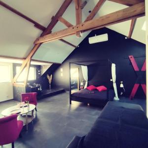 Appartements Love Room a Montargis : photos des chambres