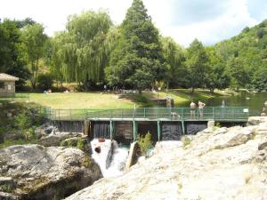 Maisons de vacances Gite le rocher du chateau de Retourtour : photos des chambres