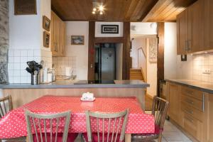 Chalets Chalet Credence Morzine Outdoor Hot Tub Sleeps 19 : photos des chambres