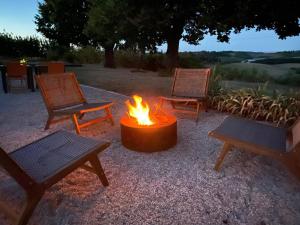 Maisons d'hotes Aux Coteaux d'Aussac : photos des chambres