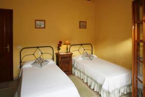 Vivelorural Casa rural Las Rosas con piscina