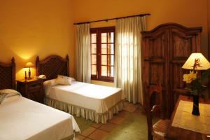 Vivelorural Casa rural Las Rosas con piscina