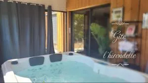 NiD'Amour l'Hirondelle - Allas-les-Mines