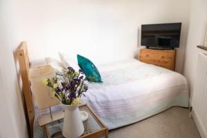 Hampstead 19th Century Village Cottage - Pass the Keys