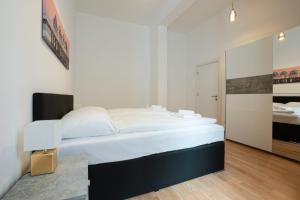 Apartment in the central area. 5 minutes walk to the Danube.