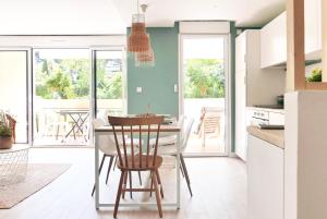 Bandol AZUR - 2 chambres, balcon, bord de mer, wifi, climatisé et parking privé