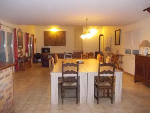 Magnifique villa piscine billard Great villa swimming pool