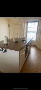 Caldey View- a beautiful flat in the heart ofTenby