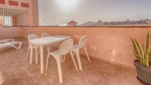 Holidays in the Sun, The Heights, Playa Los Cristianos