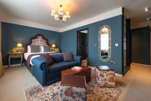 Deluxe King Room room in The Bear
