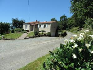 Maisons de vacances La Grimaudiere 2 gites a la ferme jusqu'a 27 couchages a 2 pas du Puy du Fou : photos des chambres