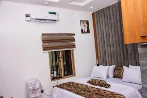 NIFEWAT APARTMENT leed studio apartment with gym, Netflix and WiFi - Wuse