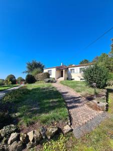 Maisons de vacances La Grimaudiere 2 gites a la ferme jusqu'a 27 couchages a 2 pas du Puy du Fou : photos des chambres