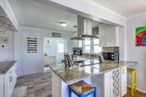 Three Oars Beach Bungalow