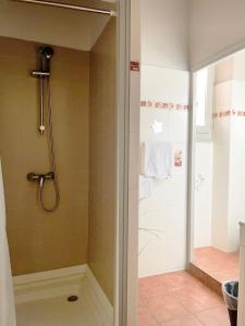 Hotels L'EMBLEME - BOUTIQUE HOTEL : photos des chambres