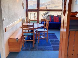 Appartement Ski aux pieds avec Balcon et Wifi - FR-1-346-496