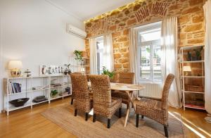 Chloe Boutique Apartments Plaka