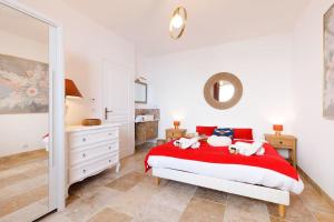 Villas Les Oules Vertes YourHostHelper classe 3 etoiles : photos des chambres