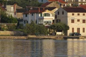 Apartments by the sea Preko, Ugljan - 8515 - Poljana