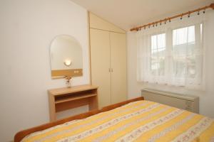 Apartments by the sea Preko, Ugljan - 8515