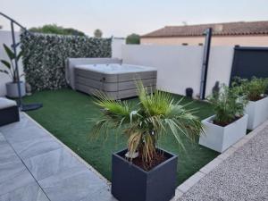 Villas Magnifique Villa avec jacuzzi en option : photos des chambres