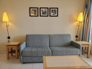 CAP HERMES Vue PORT T2 40m2 climatise 4 personnes