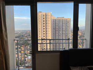 relaxing city view