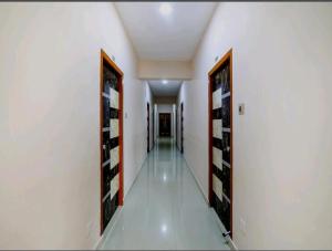 Nandas Grand