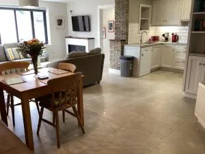 Roundstone Retreats Roundstone harbour lights - Ard