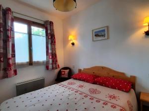 2 pièces cabine 6 pers, piscine, parking, wifi inclus à Orcières Merlette - FR-1-636-30