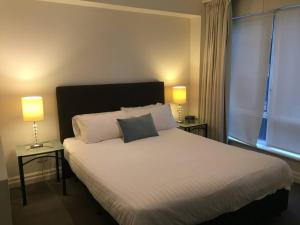 Heart of SYDNEY CBD - studio apartment B412