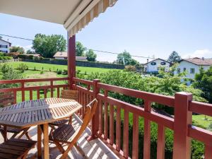 Appartement Moderne avec Balcon, Proche Centre et Plage, Piscine et Parking, Hendaye - FR-1-2-399 - Ubytování bez kategorie ve městě Hendaye