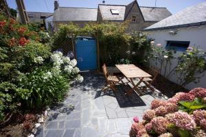 Maisons de vacances Belle maison avec piscine privee : photos des chambres