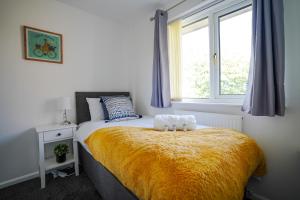 2BR-Gayton Apt-FREE Parking-Fully Equipped-Short, Mid term stays