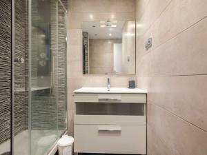 Appartement rénové avec piscine et accès plage à Hendaye - FR-1-2-335