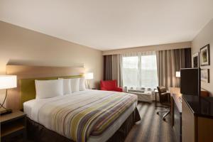 King Studio with Sofa Bed room in Country Inn & Suites by Radisson Bozeman MT