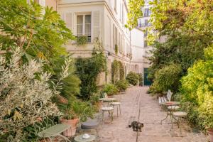 Hotels Hotel des Grandes Ecoles : photos des chambres