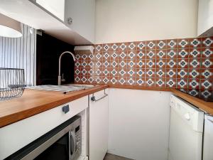 Appartement rénové 2 pièces, balcon, proche pistes - FR-1-344-927