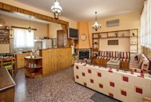 Spacious apartment with view and garden for kids!