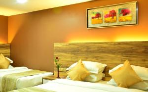 Deluxe Triple Room - Deluxe Single Room - Non-Sea View room in Pearl City Hotel