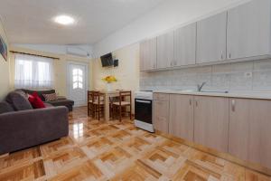 APARTMANI ZLATA