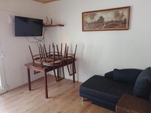 Na Červené louce 4 - ECONOMY CLASS